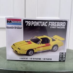 New Monogram '79 Pontiac Firebird 1:25 Scale Model Car Kit